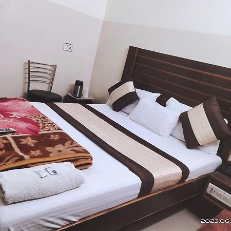 Hotel Diamond 新德里 外观 照片
